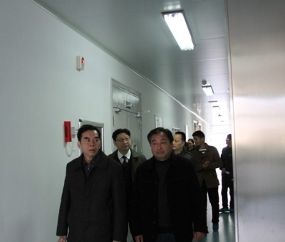 省人大農林科技創(chuàng)新調研組蒞臨仙客來公司調研