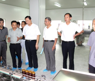 江西省老科協(xié)領導、老專家蒞臨仙客來公司考察老科協(xié)科技（培訓）示范基地工作