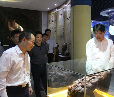 九江市委常委、副市長張新龍蒞臨仙客來公司調研