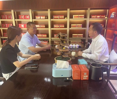 聚焦產(chǎn)業(yè)融合 共筑鄉(xiāng)村振興基石 —中國(guó)熱科院專家五一赴仙客來(lái)調(diào)研